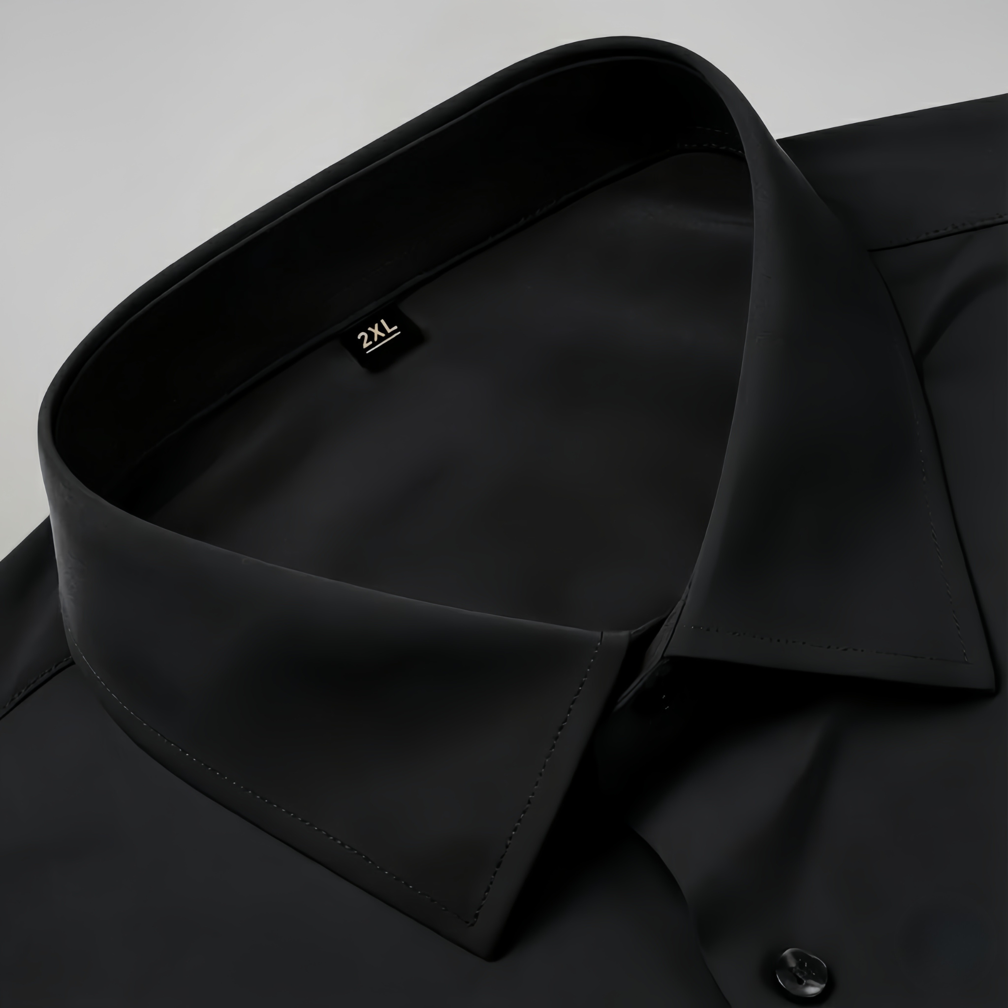 Camisa Noir Motion Fit — Elegancia Elástica que se Adapta a ti